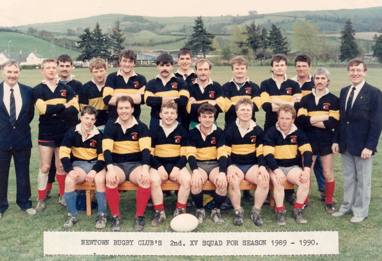 Newtown RFC line up in 1989-90.