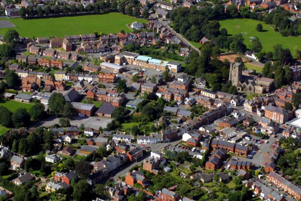 Border Counties Advertizer: Oswestry from the air in 2002