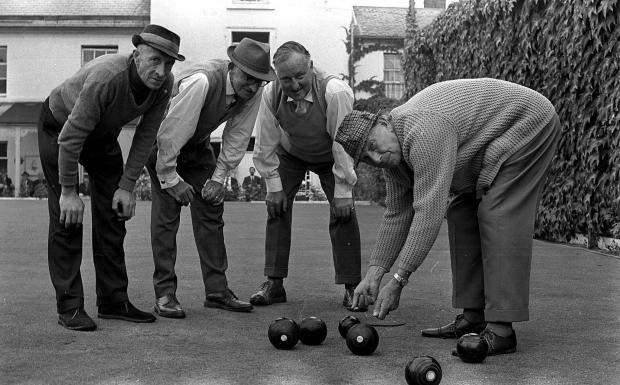 Border Counties Advertizer: Oswestry Advertiser Bowls competition August 1970 