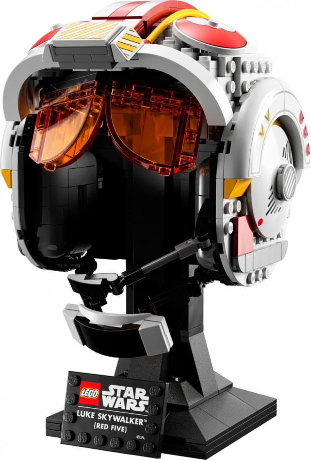 Border Counties Advertizer: Star Wars™ Luke Skywalker (Red Five) Helmet by LEGO. (Disney)