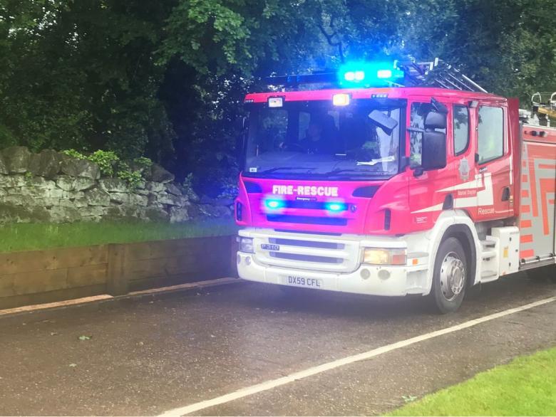 Shropshire: Knockin outbuilding fire tackled by firefighters 
