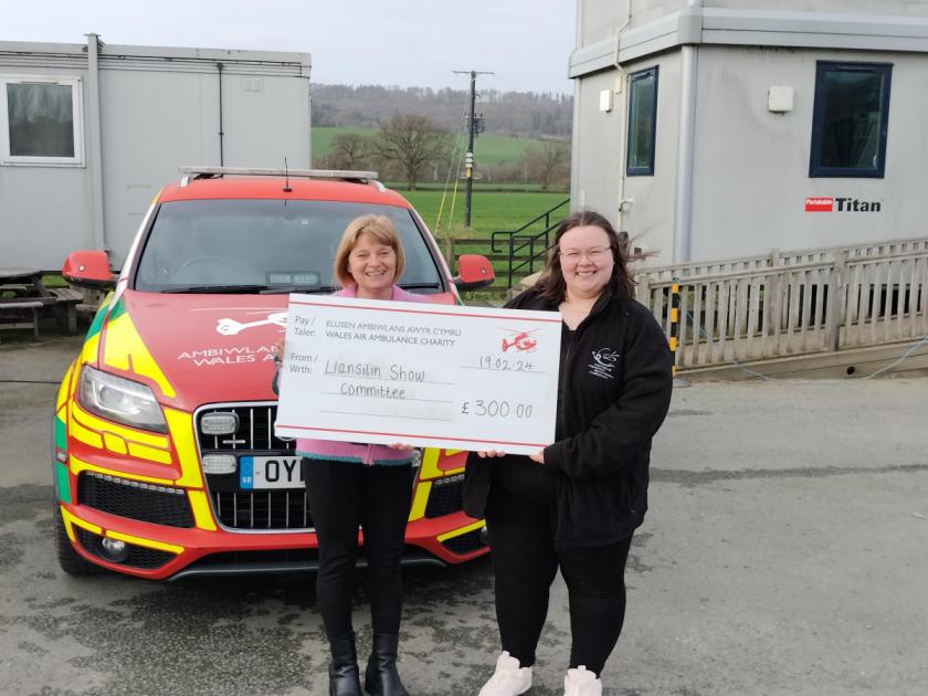 Powys: Wales Air Ambulance donation by Llansilin Show 