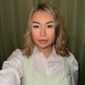 Halle Groves Profile Image